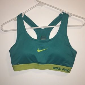 Nike Pro sports bra